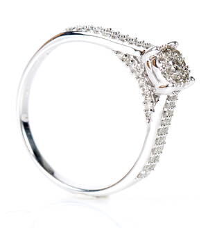 Brillantring, 9 kt hvidguld, 0.40 ct. Denne vare er sat til omsalg under nyt varenummer 4659385