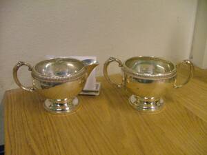 Gräddkanna, sockerskål