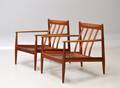 Grete Jalk 1920-2005. Par hvilestole i teak