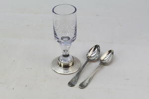 Glas