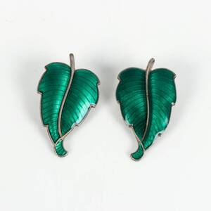 ÖRHÄNGEN, sterlingsilver med emaljinlägg, Danmark