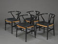 Hans J. Wegner. Fire Y stole med hynder, model CH24 4 