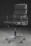 Charles Eames. Soft Pad lounge stol, model EA-219 