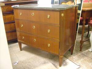 Byrå, sengustaviansk stil