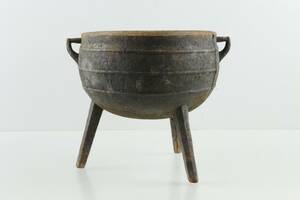 GRYTA på tre ben, gjutjärn