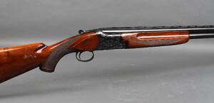 Jagtgevær Winchester Model 101over-og-under i kaliber 12-70 med ejektor, singletrigger og løbsvælger