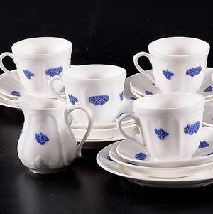 KAFFESERVIS, porslin, 23 delar, blå blom Gustavsberg.