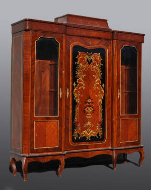 Vitrinskåp i Louis XVI-stil