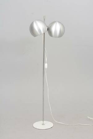 Golvlampa, Hemi