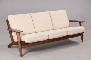 Hans. J. Wegner. Tre-pers. sofa, Getama, model GE2903