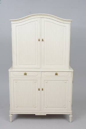 Salskåp, Gustaviansk stil