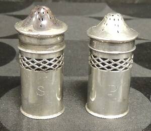 Silver Salt  Peppar