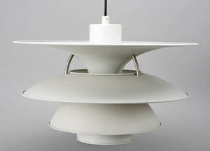 Poul Henningsen 1894-1967 Charlottenborg Pendel, hvidlakeret metal