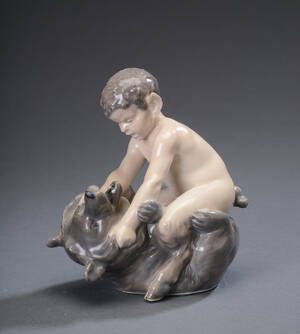 Kgl. Porcelæn. Figur af porcelæn, Faun