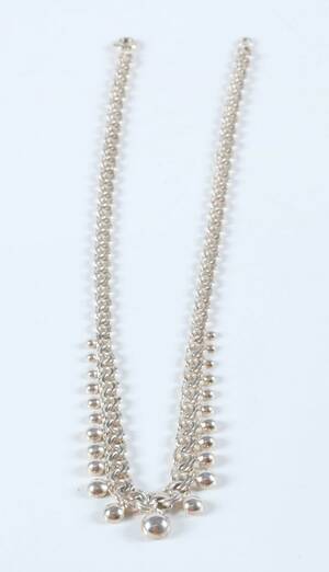 Hermann Siersbøl. Bismarck halskæde  i sterlingsølv 