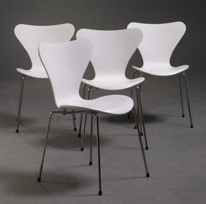 Arne Jacobsen 1902 - 1971. Stole, model 3107, hvid ask 4