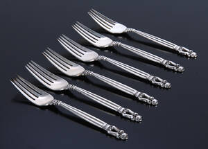 Georg Jensen. KongeAcorn seks gafler af sterlingsølv. 6 