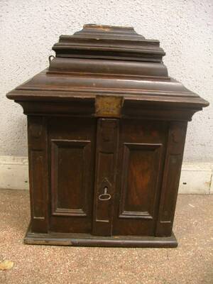 Hängskåp, 1800-tal