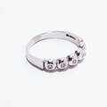 Ring vitguld