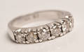 Alliancering med brillanter. ca. 0,90 ct