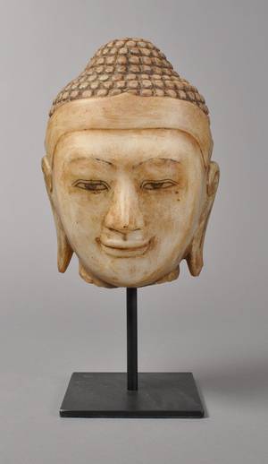 Burmeisk buddha hoved i marmor. Mandalay perioden. Ca. 1900.