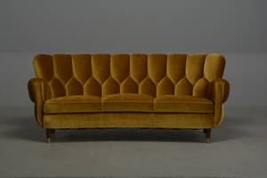Tre-pers. sofa, bejdset bøg m messingsko, 1900-tallets midte