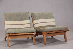 Hans J. Wegner. Par lavrygget lænestole, model GE-375 2