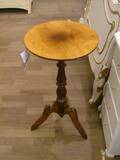 Pelarbord, Mahogny
