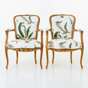 Karmstolar 1 par  Louis XVI stil 