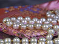 Süßwasserzuchtperlcollier mit Gold-Kugeln