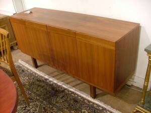 Sideboard, valnöt