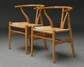 Hans J. Wegner. Par Y- stole, model CH-242 Denne vare er sat til omsalg under nyt varenummer 4761991
