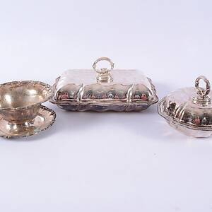 NYSILVERFÖREMÅL, 3 delar, 1900-tal.