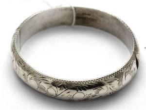 Armband, armring smådefekt