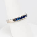 Ring 18 k guld safirer