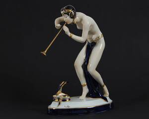 Figurin i porslin, Royal Dux