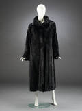 Saga, pelskåbe af scanblack mink, str. 4244
