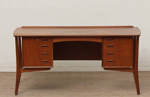 Svend Aage Madsen fritstående skrivebord teak