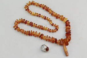 Halsband