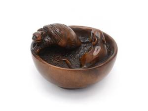 NETSUKE