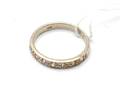 Ring, med stenar