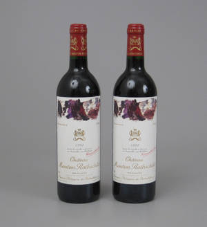 2 fl. Château Mouton Rothschild 1992. 2