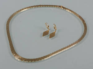 Klassisk murstenscollier og øreringe af guld 2