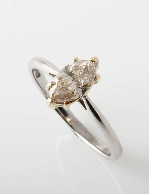 Brillant solitaire ring 18 kt. guld og hvidguld på ca. 0.85 ct