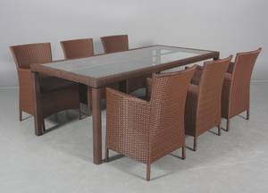 Havemøbelsæt bestående af seks armstole samt bord med glasplade. 7