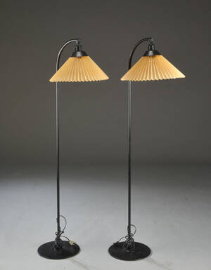 Flemming Agger for Le Klint. To standerlampe, model 368 2