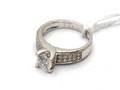 Ring i vitguld