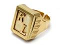 Ring, med monogram