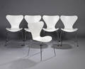 Arne Jacobsen 1901-1971. Fem stole, model 3107 5