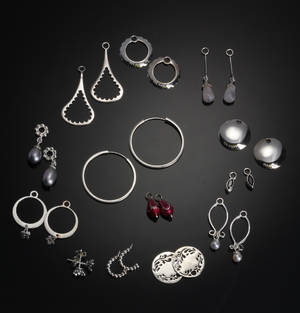 Spinning Jewelry. Ørestikker med vedhæng 13